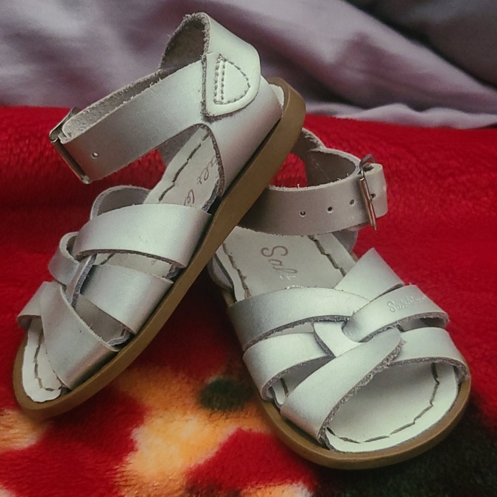 Toddler saltwater sandles